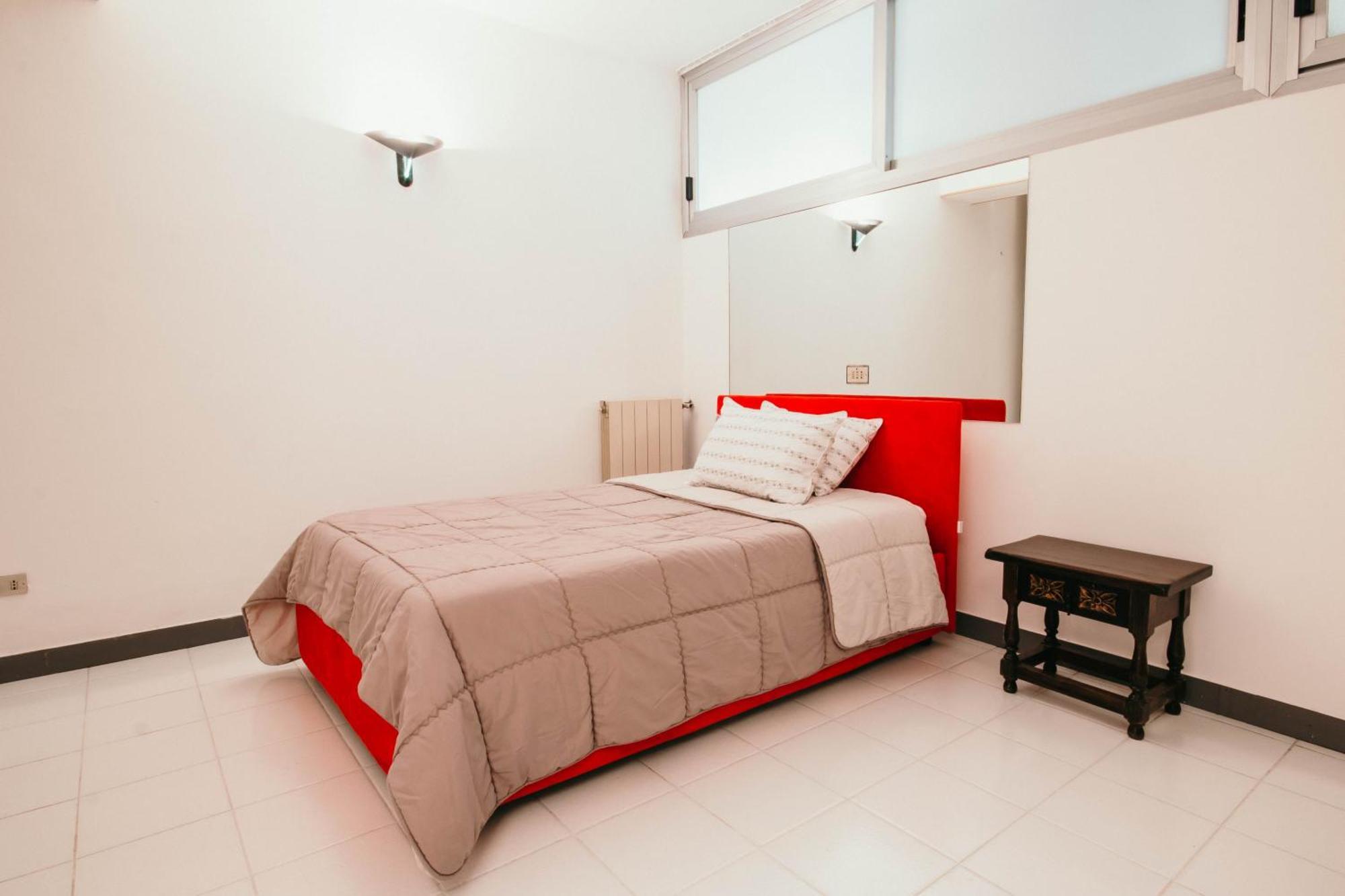 Casa Gioiosa - Lakeside Leisure & Business Оменя Екстериор снимка