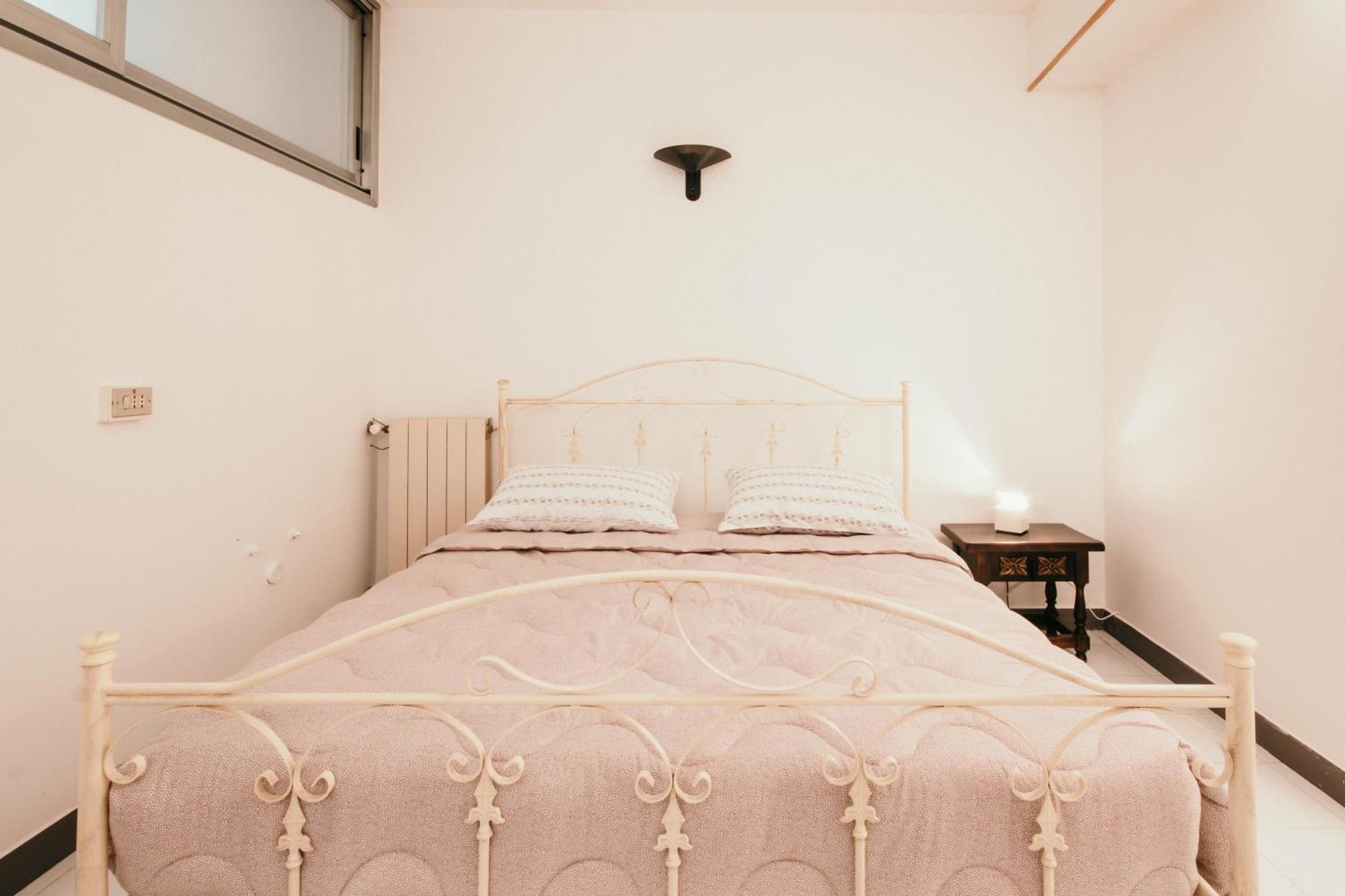 Casa Gioiosa - Lakeside Leisure & Business Оменя Екстериор снимка